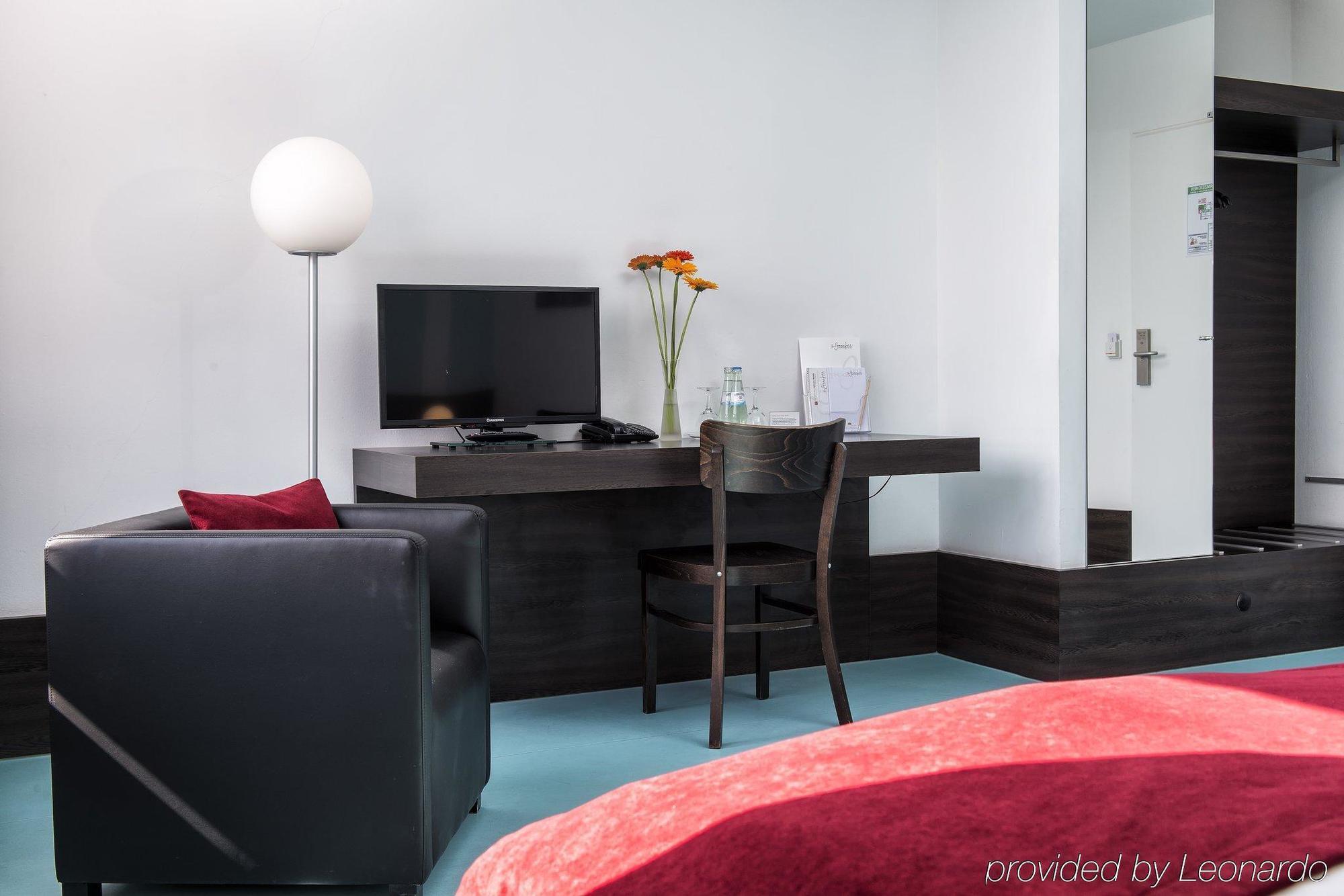 Hotel Grenzfall Берлін Екстер'єр фото