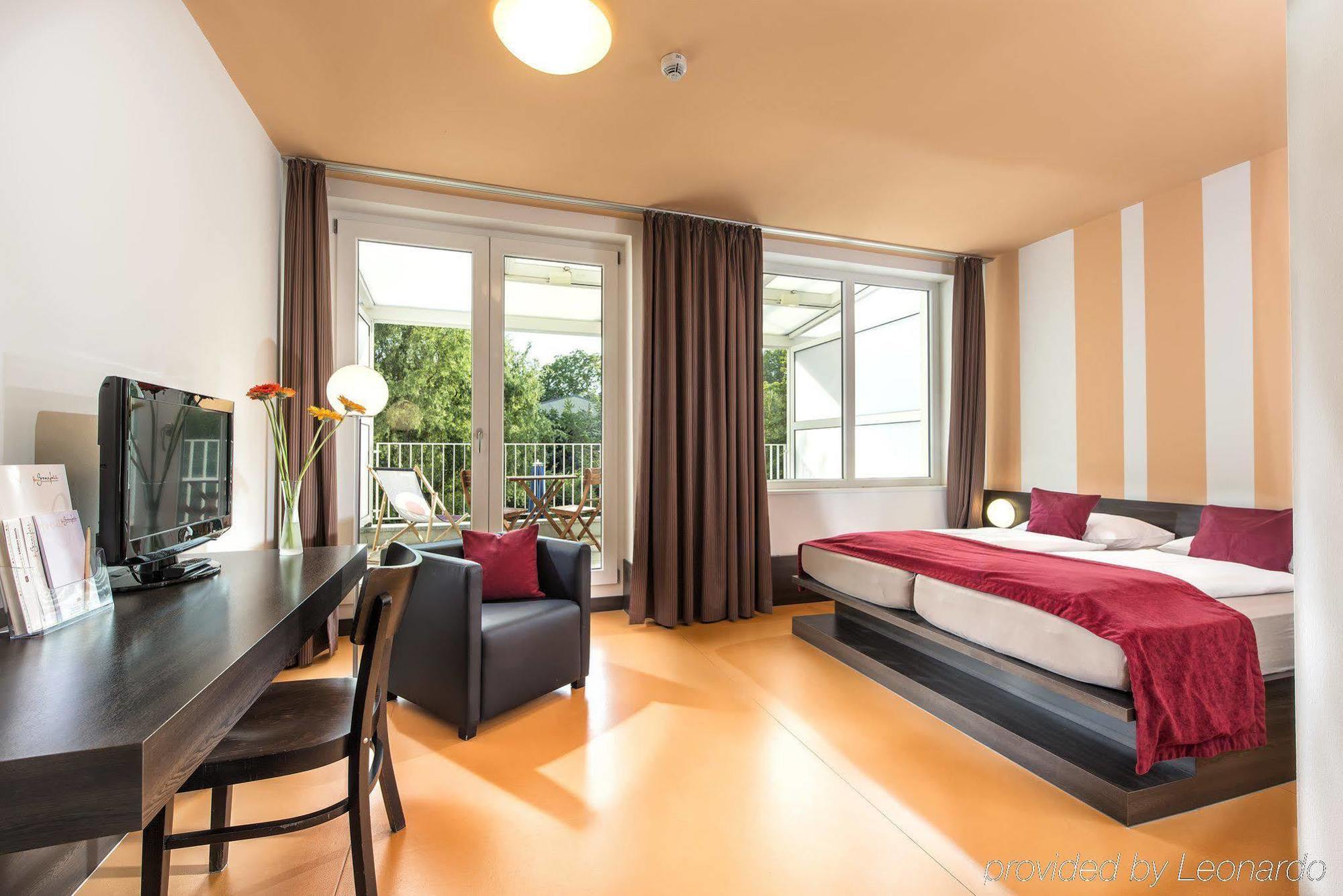 Hotel Grenzfall Берлін Екстер'єр фото