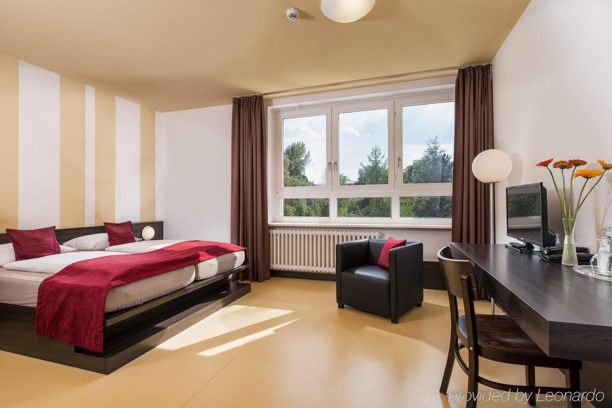Hotel Grenzfall Берлін Екстер'єр фото